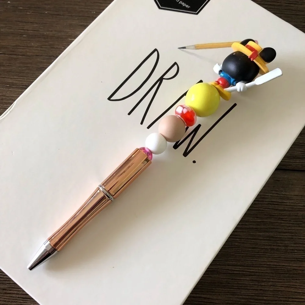 Disney Doorables: Mickey Mouse & Friends: Venice Mickey handmade beaded pen